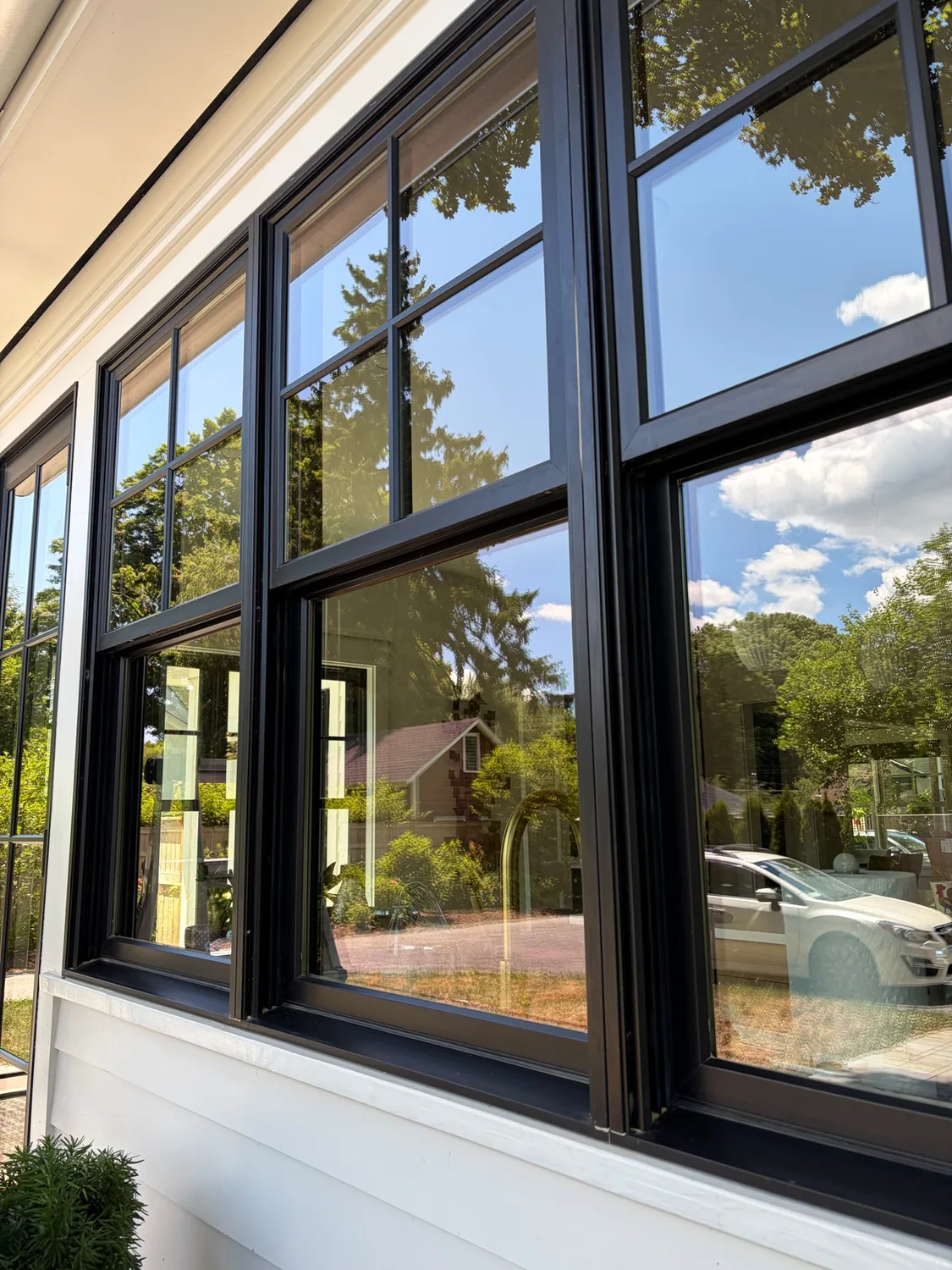 Freshly cleaned, streak-free windows on a Hudson Valley home near Katonah, NY
